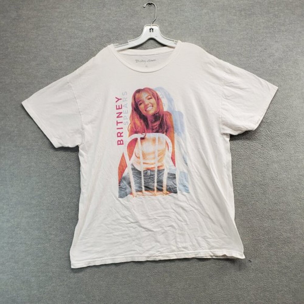 Britney Spears Women Top XL White Princess Of Pop Graphic Oversized Tee